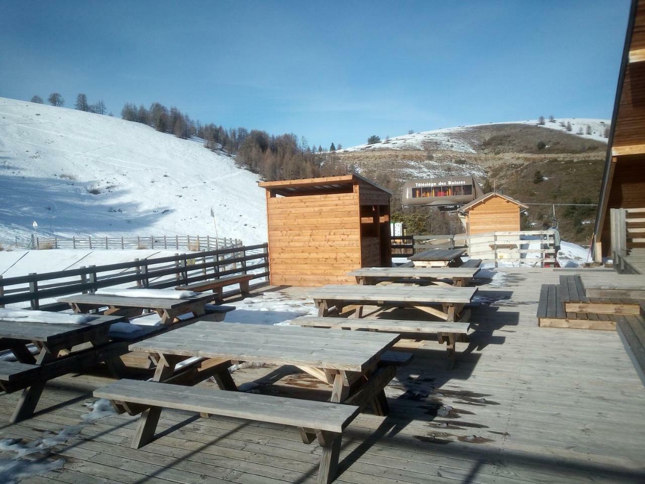 ホテルLe Chalet Des Buisses Roubion エクステリア 写真